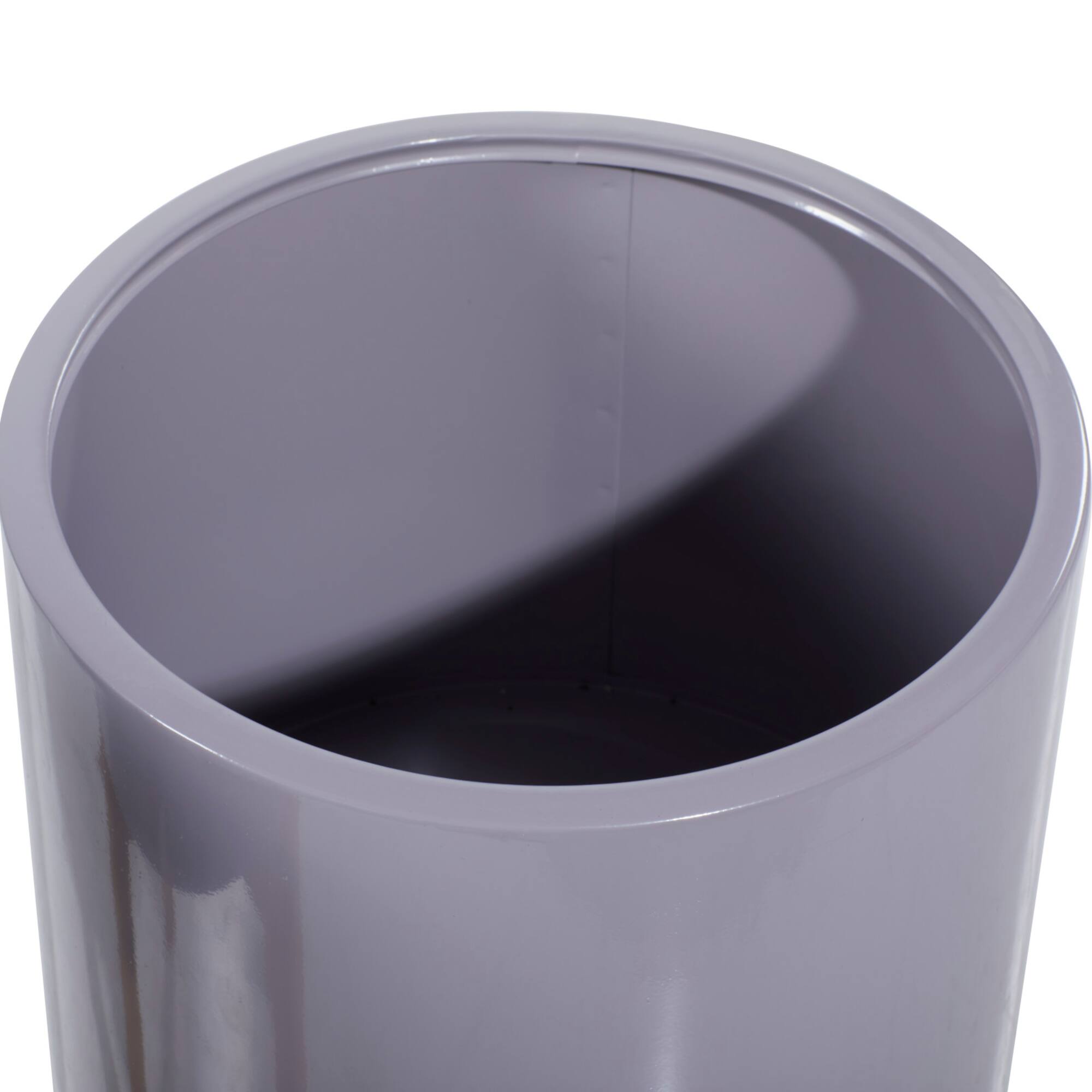 Gray Iron Contemporary Planter with Natural Legs Set